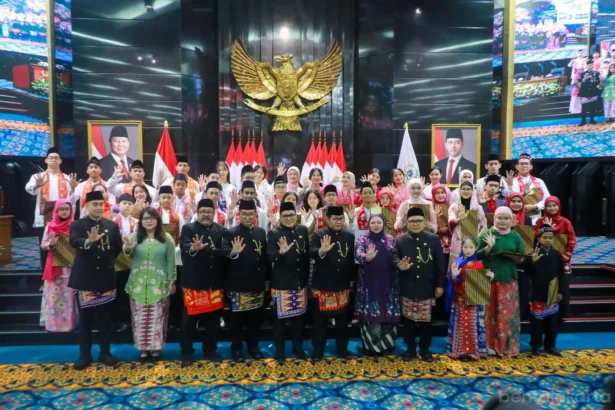 Wakil Gubernur DKI Jakarta Rano Karno saat membacakan sambutan dalam Rapat Paripurna DPRD DKI Jakarta memperingati HUT ke-499 Jakarta