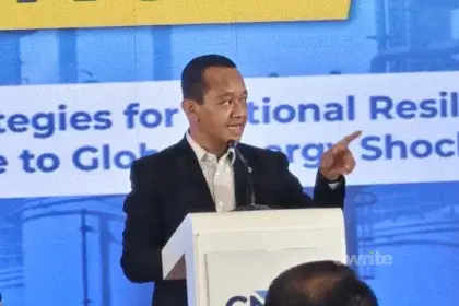 Menteri ESDM Bahlil Lahadalia dalam acara CNBC Energy Forum 2026 di Jakarta, Kamis, 25 Juni 2026. (Sumber: Owrite/Natania Longdong)