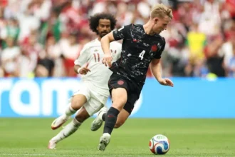 Pertandingan Piala Dunia 2026 antara Kanada melawan Qatar diwarnai dua kartu merah.