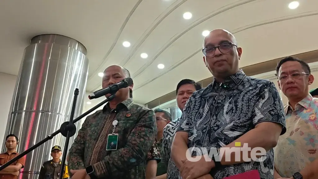 Dirdik Jampidsus Kejagung Syarief Sulaeman Nahdi mengungkap modus korupsi pengadaan motor listrik pada program MBG.