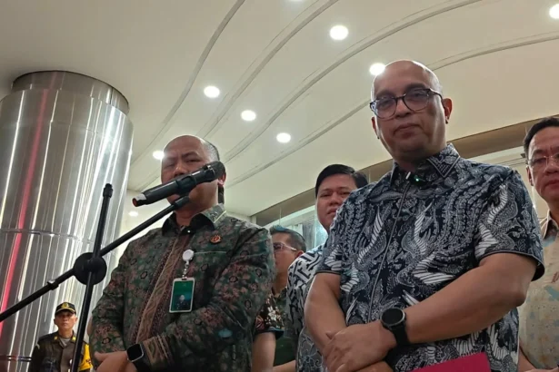 Dirdik Jampidsus Kejagung Syarief Sulaeman Nahdi mengungkap modus korupsi pengadaan motor listrik pada program MBG.