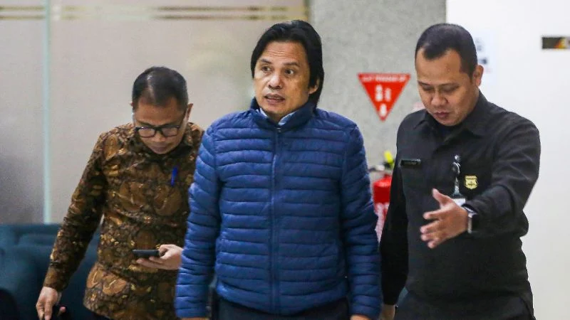 eks Sekretaris Jenderal MPR Ma'ruf Cahyono saat diperiksa KPK.
