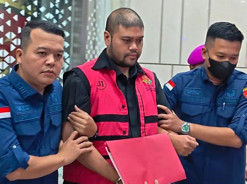 Ketua Yayasan Indonesia Food Security Review Glory Harimas Sihombing ditetapkan sebagai tersangka baru kasus korupsi MBG.