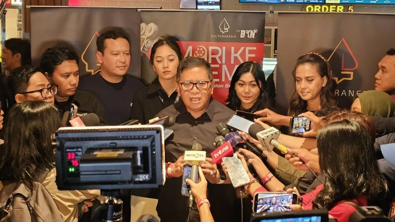 Sekretaris Jenderal PDIP Hasto Kristiyanto beri keterangan pers kepada awak media. (Foto: Dok. PDIP).