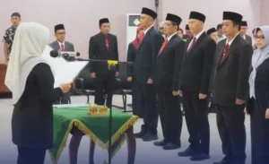 Pelantikan Raden Dewi Setiani