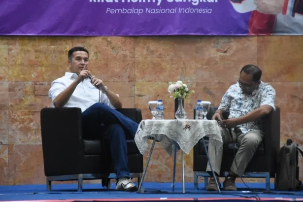 Rifat Sungkar di Mercu Buana