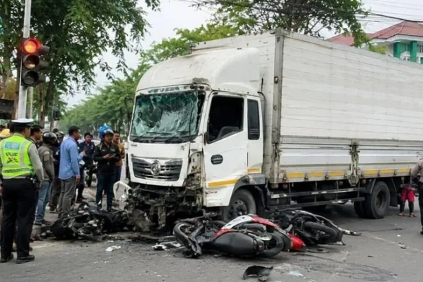 Ilustrasi kecelakaan truk box di Bekasi, Jawa Barat.