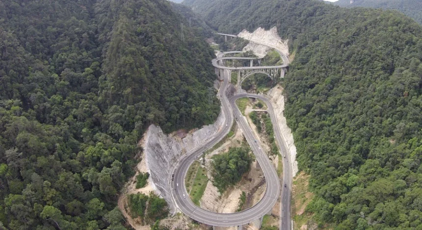 Jembatan kelok 9