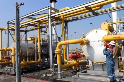 Pengolahan Liquified Natural Gas (LNG).
