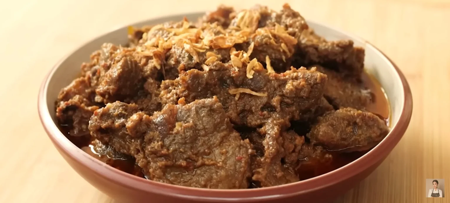 Rendang Daging Jawa. (Sumber: YouTube Devina Hermawan)