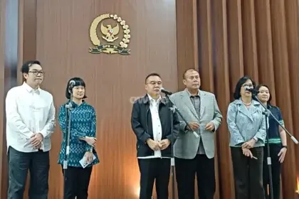 Wakil Ketua DPR RI Sufmi Dasco Ahmad mengumumkan kesepakatan penerapan tarif komisi baru untuk layanan transportasi roda dua
