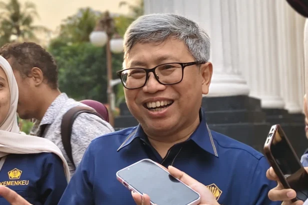 Direktur Jenderal Perbendaharaan Kementerian Keuangan Astera Primanto Bhakti di Kompleks Kemenkeu (sumber: Owrite/Anisa Aulia)