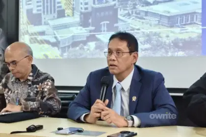 Menteri Keuangan Purbaya Yudhi Sadewa dalam media briefing di Kantor Kemenkeu (sumber: Anisa Aulia/Owrite)