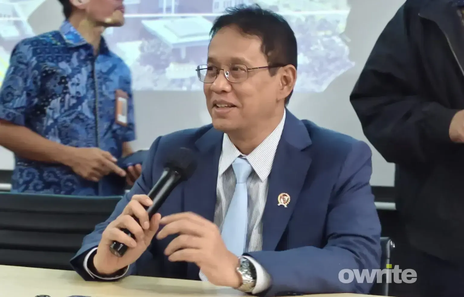Menteri Keuangan Purbaya Yudhi Sadewa dalam media briefing di Kantor Kemenkeu (sumber: Anisa Aulia/Owrite)