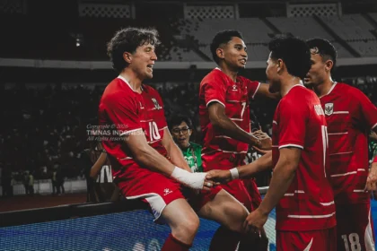Selebrasi Ole Romeny usai mencetak gol ke gawang Mozambik
