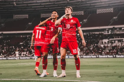 Selebrasi Ole Romeny usai mencetak gol ke gawang Oman