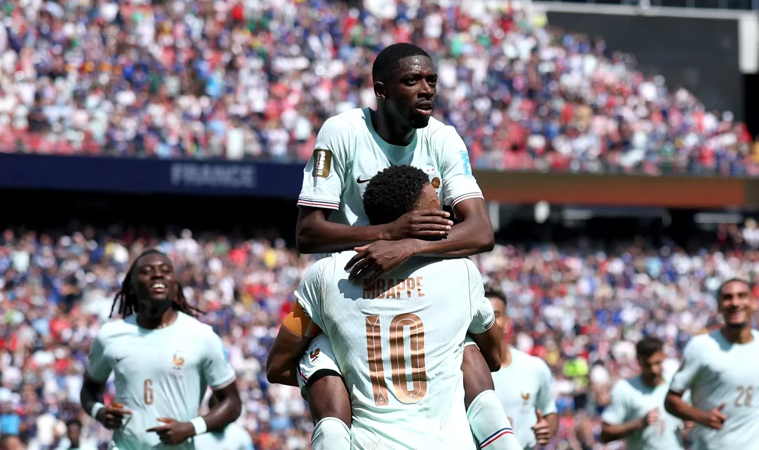 Duet Ousmane Dembele dan Kylian Mbappe masih menjadi senjata andalan Prancis