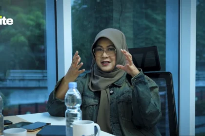 Dokter Tifa dalam program 'Say It'.