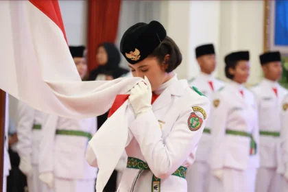 Ilustrasi Pasukan Pengibar Bendera Pusaka (Paskibraka) Tingkat Pusat