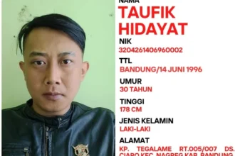 Polda Jawa Barat merilis foto DPO Taufik Hidayat.
