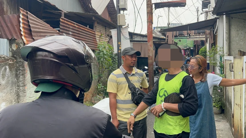 Polisi menangkap seorang tukang cat duco atas dugaan pemalakan terhadap pekerja di kawasan Senen, Jakarta Pusat.