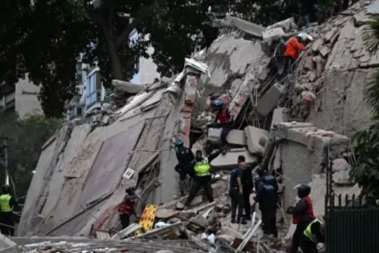 Venezuela dilanda gempa dahsyat yang menelan banyak korban jiwa.
