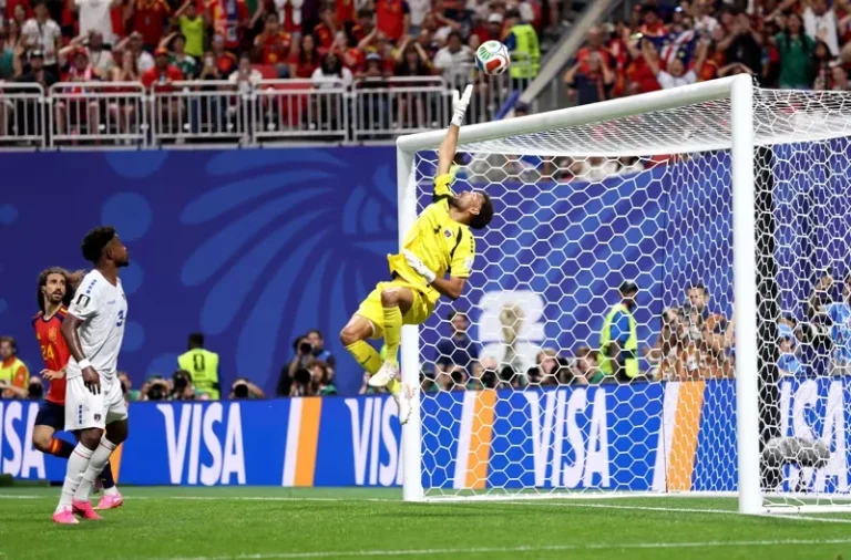 Kiper Timnas Cape Verde, Josimar Jose Evora Dias alias Vozinha.