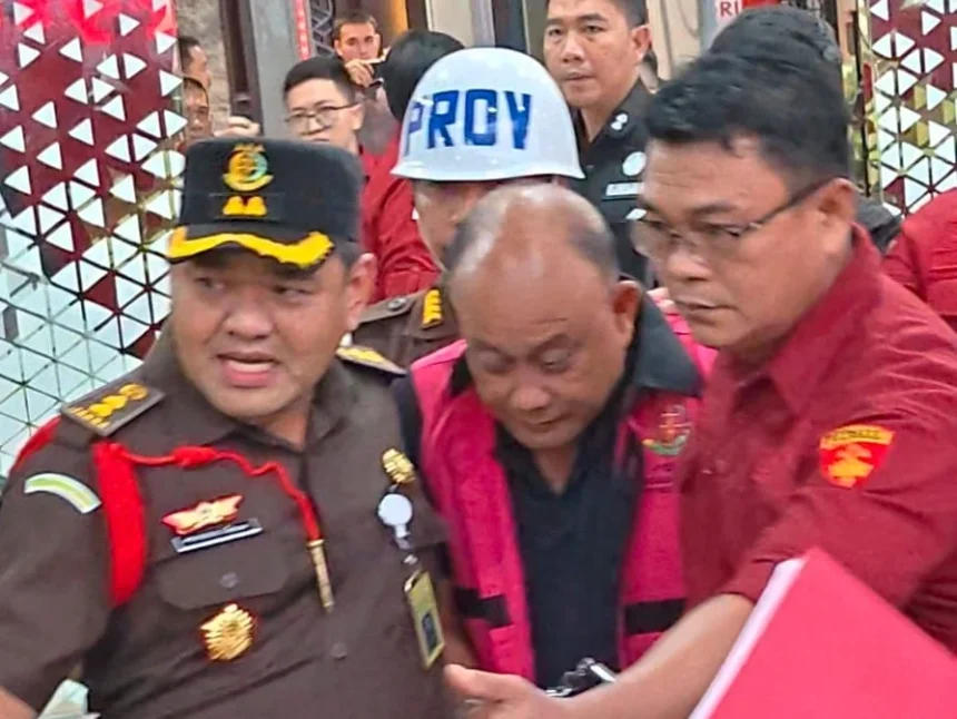 Mantan Kepala BGN Dadan Hindayana ditahan Kejagung. (Sumber: Owrite/Rahmat Baihaqi)