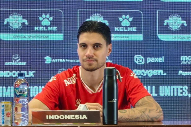 Bek Timnas Indonesia, Kevin Diks