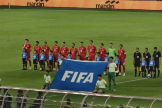Timnas Indonesia saat berhadapan dengan Mozambik