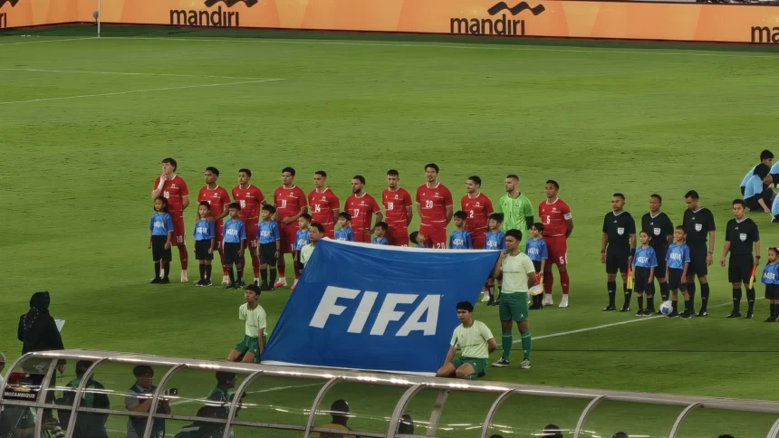 Timnas Indonesia saat berhadapan dengan Mozambik