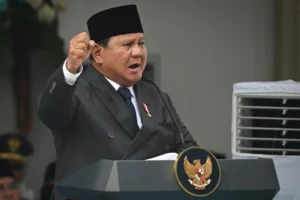 Presiden Prabowo Subianto menyampaikan pidatonya saat upacara peringatan Hari Lahir Pancasila di Lapangan Gedung Pancasila, kompleks Kementerian Luar Negeri, Jakarta, Senin (1/6/2026).