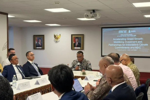 Menteri Lingkungan Hidup Jumhur Hidayat dalam London Climate Action Week 2026.