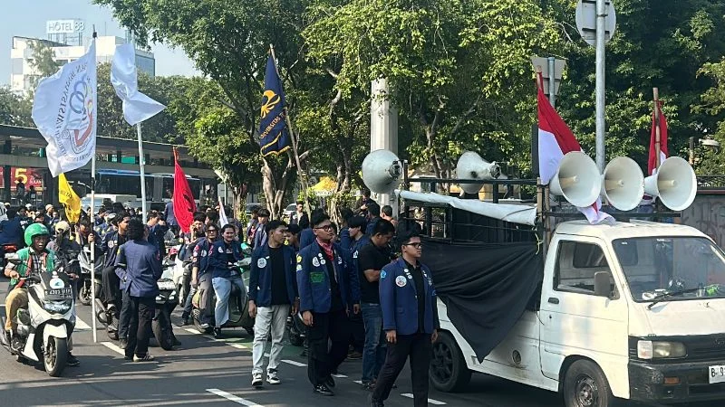 Mahasiswa Universitas Trisakti siap unjuk rasa ke Gedung DPR, Senayan, Jakarta.