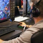 Duduk lama karena bermain game