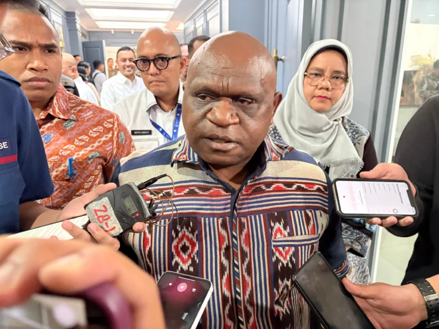 Menteri HAM RI, Natalius Pigai usai Rapat bersama Komisi XIII DPR RI, Rabu, 17 Juni 2026