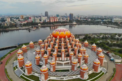 Benteng Rotterdam — simbol sejarah dan budaya Makassar