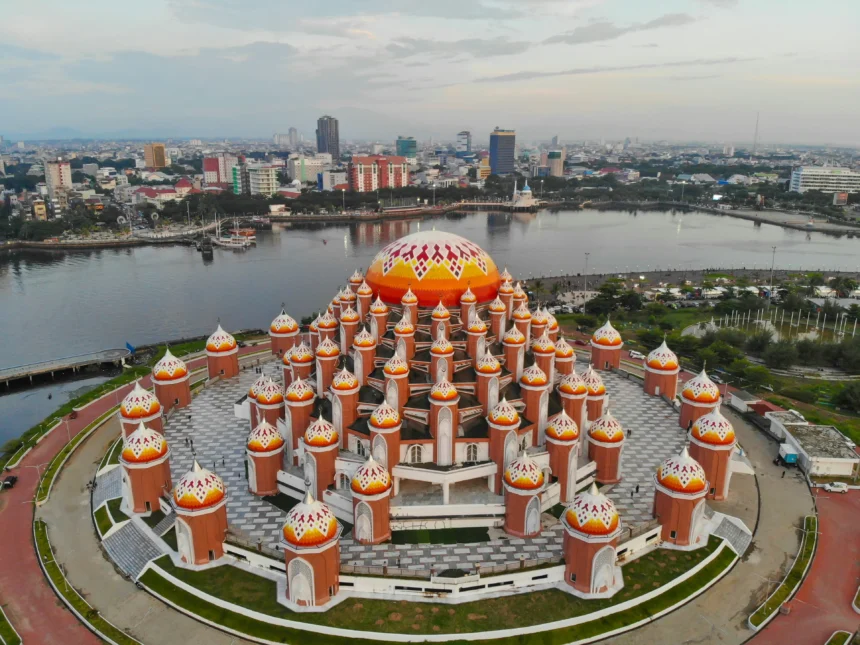 Benteng Rotterdam — simbol sejarah dan budaya Makassar