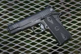 Ilustrasi airsoft gun.
