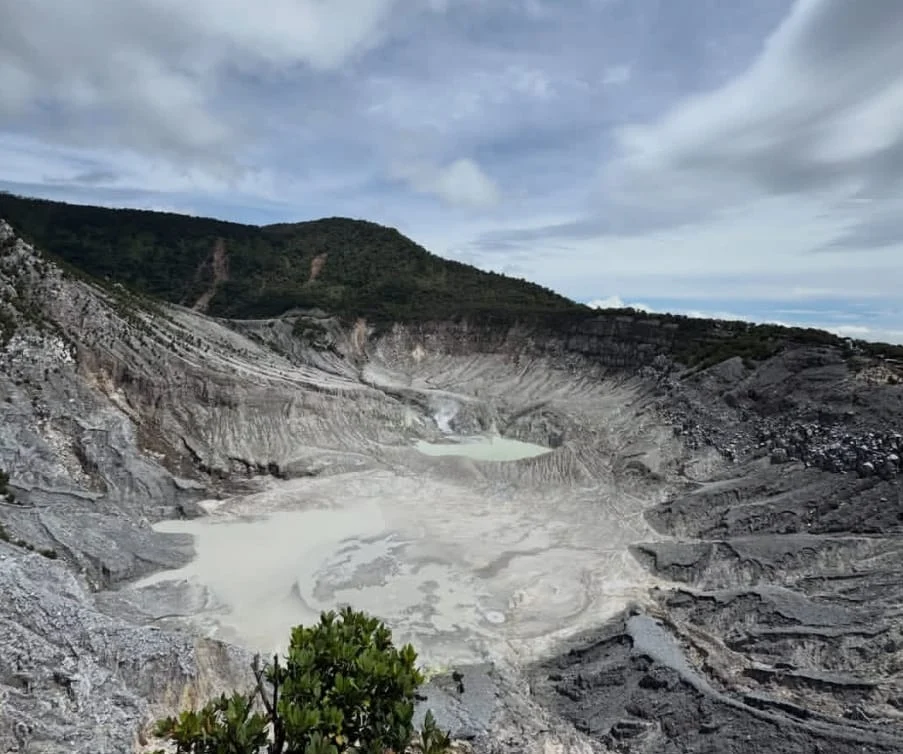 Gunung Tangkuban Parahu