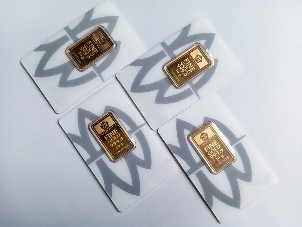 Deretan Emas Batangan Antam ukuran 10 gram. (Sumber: Logam Mulia Antam)