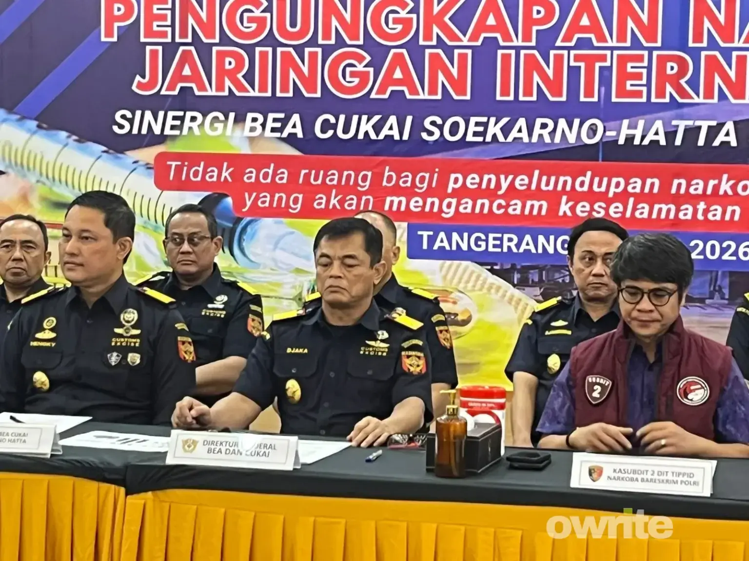 Konferensi Pers Bea Cukai terkait pilot yang membawa narkoba, 31 Juli 2026, di KPU Bea dan Cukai Tipe C Soekarno-Hatta Tangerang, Banten.