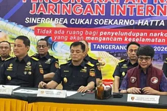 Konferensi Pers Bea Cukai terkait pilot yang membawa narkoba, 31 Juli 2026, di KPU Bea dan Cukai Tipe C Soekarno-Hatta Tangerang, Banten.