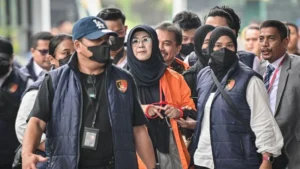 Tifauzia Tyassuma alias Dokter Tifa.