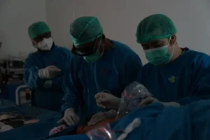 Salah satu metode penanganan varises yang kini tersedia adalah Endovenous Laser Therapy (EVLT) di RS Jantung dan Pembuluh Darah Harapan Kita