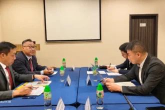 Proses pertukaran buron berlangsung melalui National Central Bureau (NCB) Interpol Indonesia kepada Kepolisian RRT.