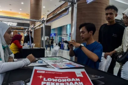 Ilustrasi bursa kerja di Jambi.