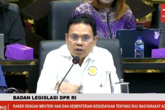 Direktur Jenderal Pelindungan Kebudayaan dan Tradisi Kementerian Kebudayaan Restu Gunawan di gedung DPR, 15 Juli 2026.