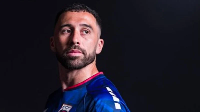 Bek Timnas Cape Verde Roberto Lopes.