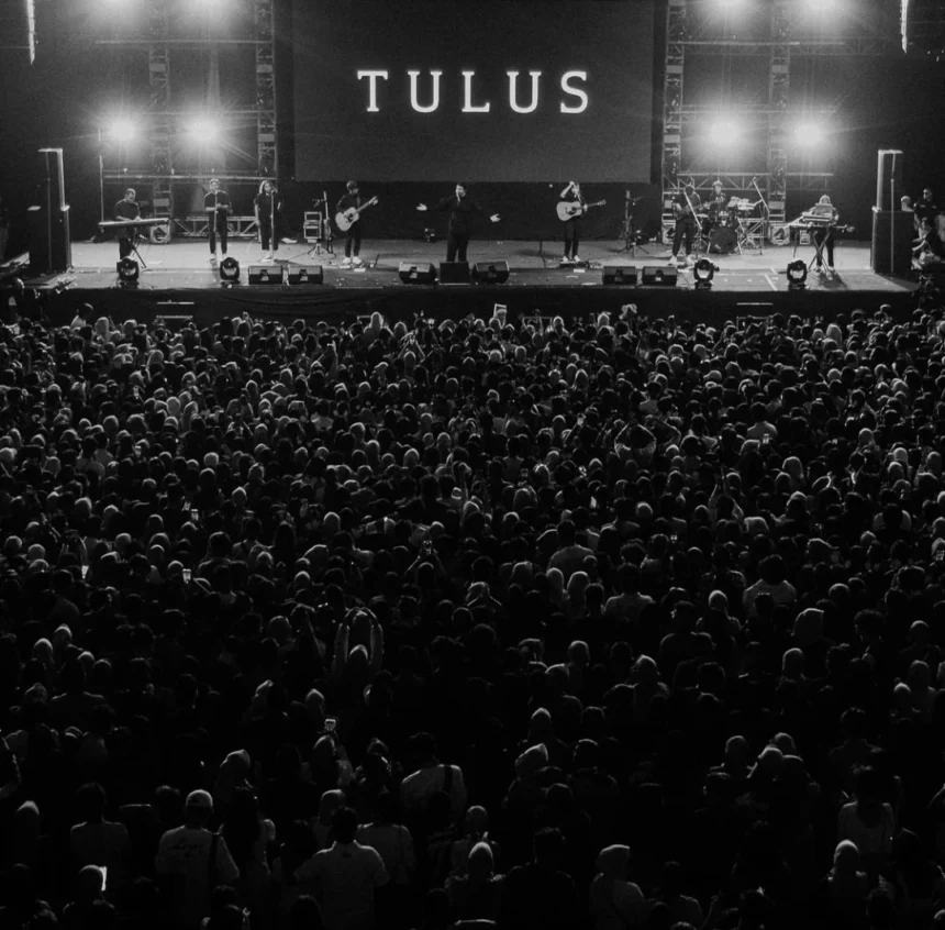 Tulus Comeback Lewat 'Teh Hijau'
